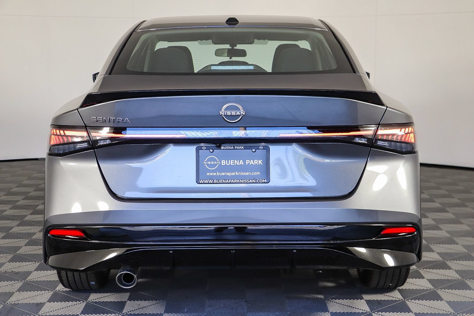 New 2027 Nissan Sentra SR w/ Floor Mat Package FWD image 7