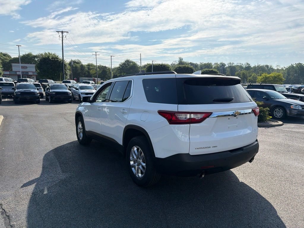 Used 2021 Chevrolet Traverse LT AWD/4WD image 6