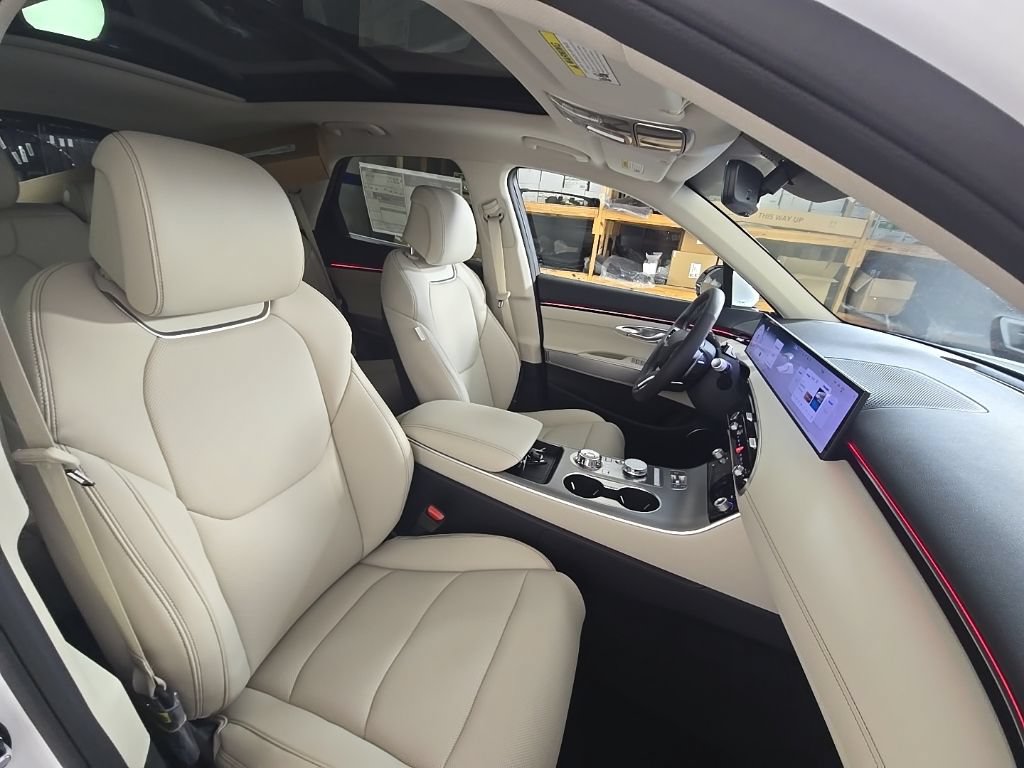 New 2027 Genesis GV70 2.5T Select AWD/4WD image 33