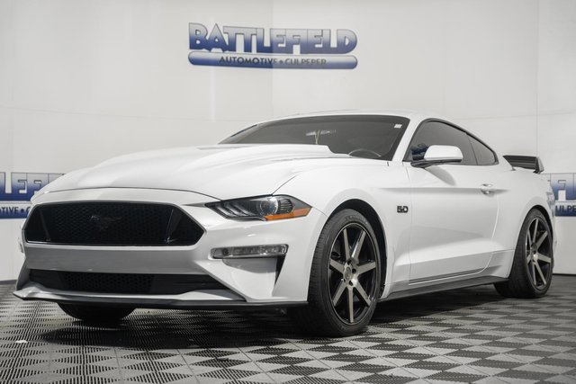 Used 2019 Ford Mustang GT image 3