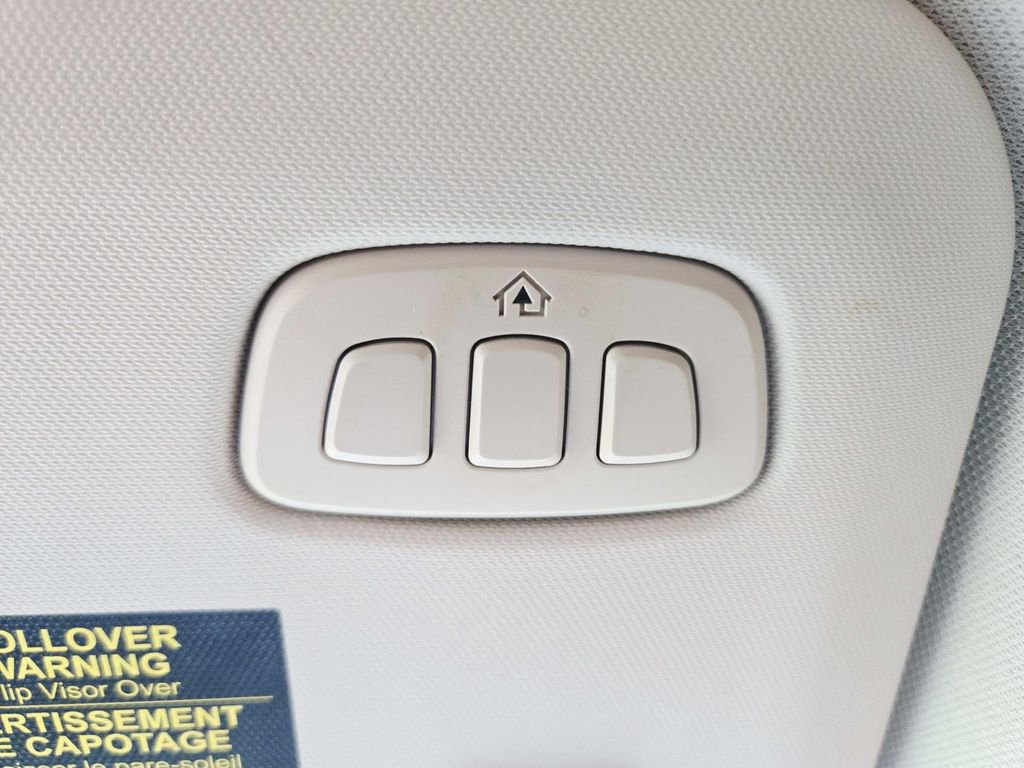 Used 2020 Ford Escape Titanium image 35