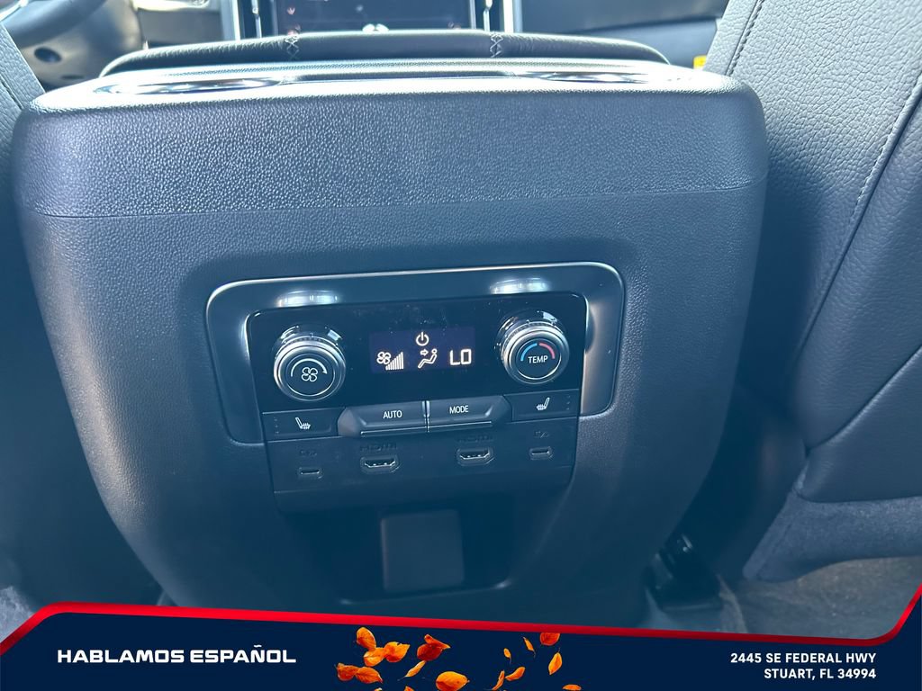 New 2026 GMC Yukon XL Denali w/ Denali Reserve Package AWD/4WD image 28