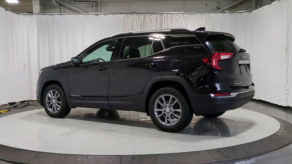Used 2022 GMC Terrain SLT image 8
