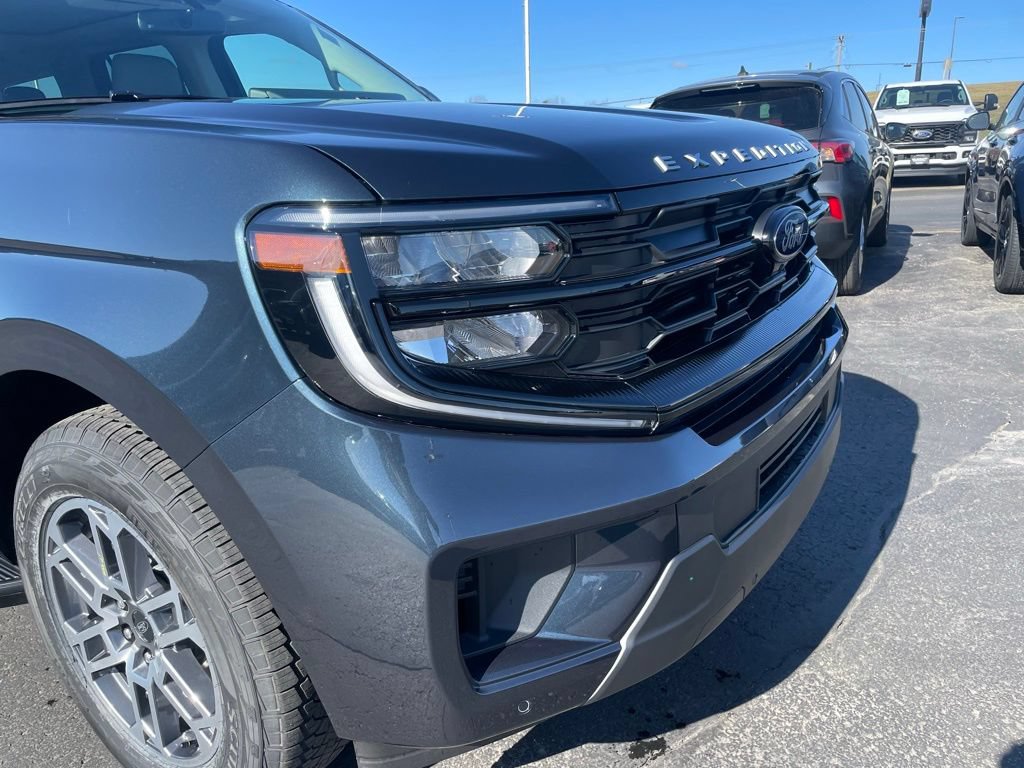 New 2026 Ford Expedition Active AWD/4WD image 35