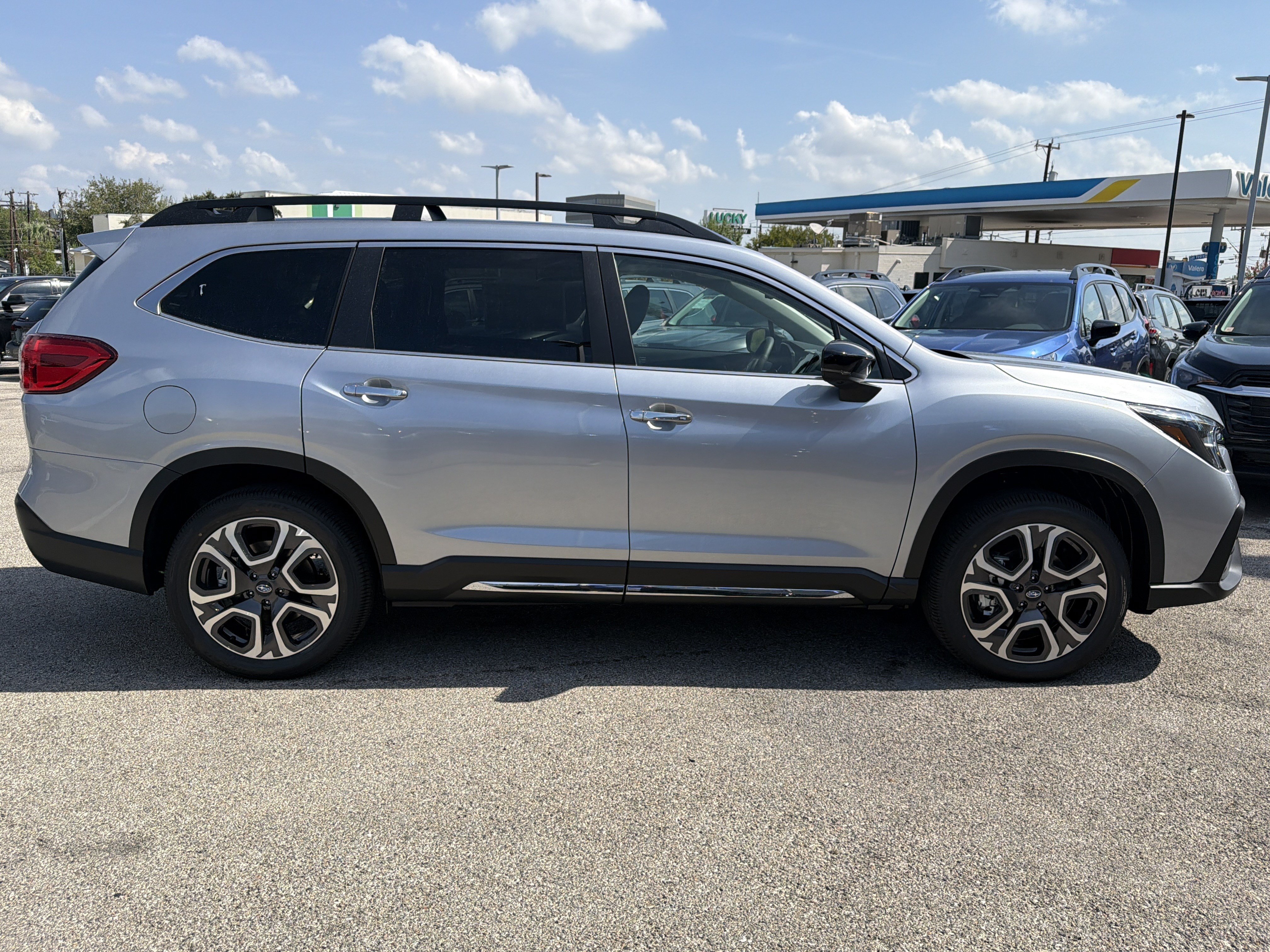 New 2027 Subaru Ascent Touring AWD/4WD image 2