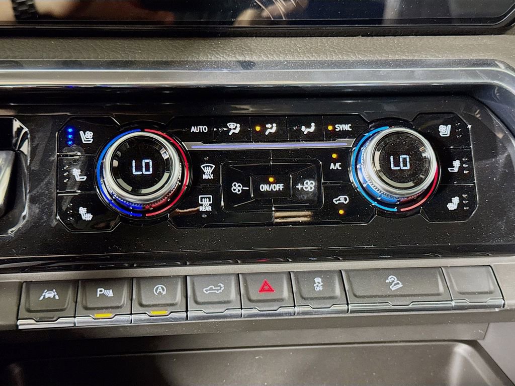 New 2026 GMC Sierra 1500 Denali w/ Technology Package image 10