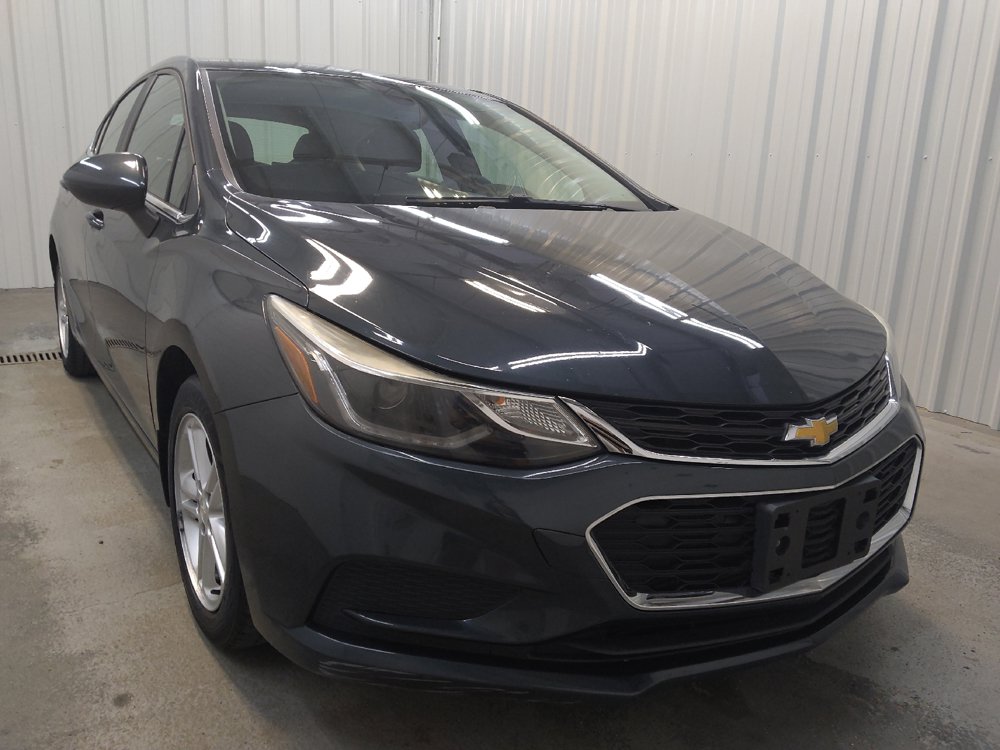 Used 2018 Chevrolet Cruze LT FWD image 13