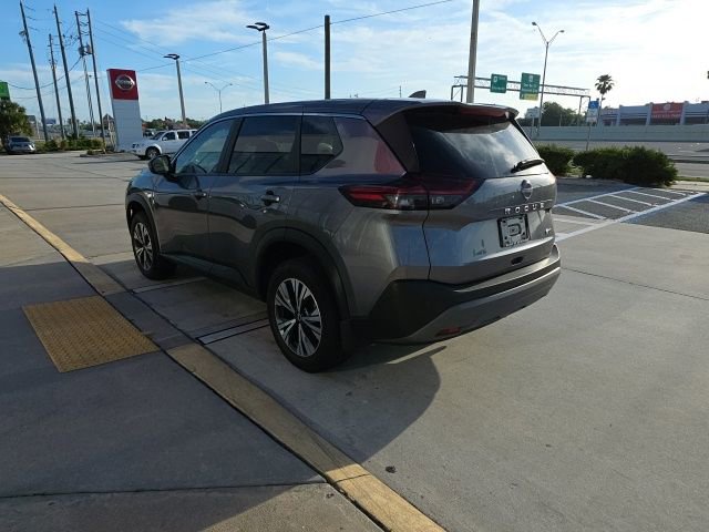 Used 2023 Nissan Rogue SV image 6