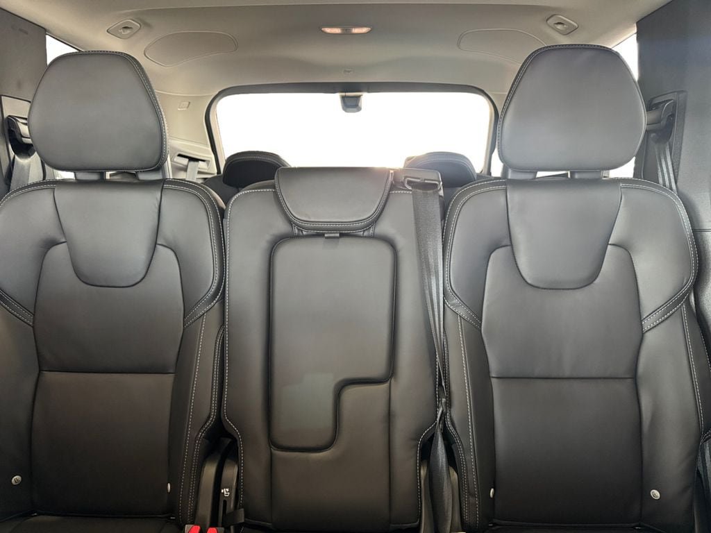 New 2026 Volvo XC90 B6 Ultra w/ Protection Package Premier AWD/4WD image 26