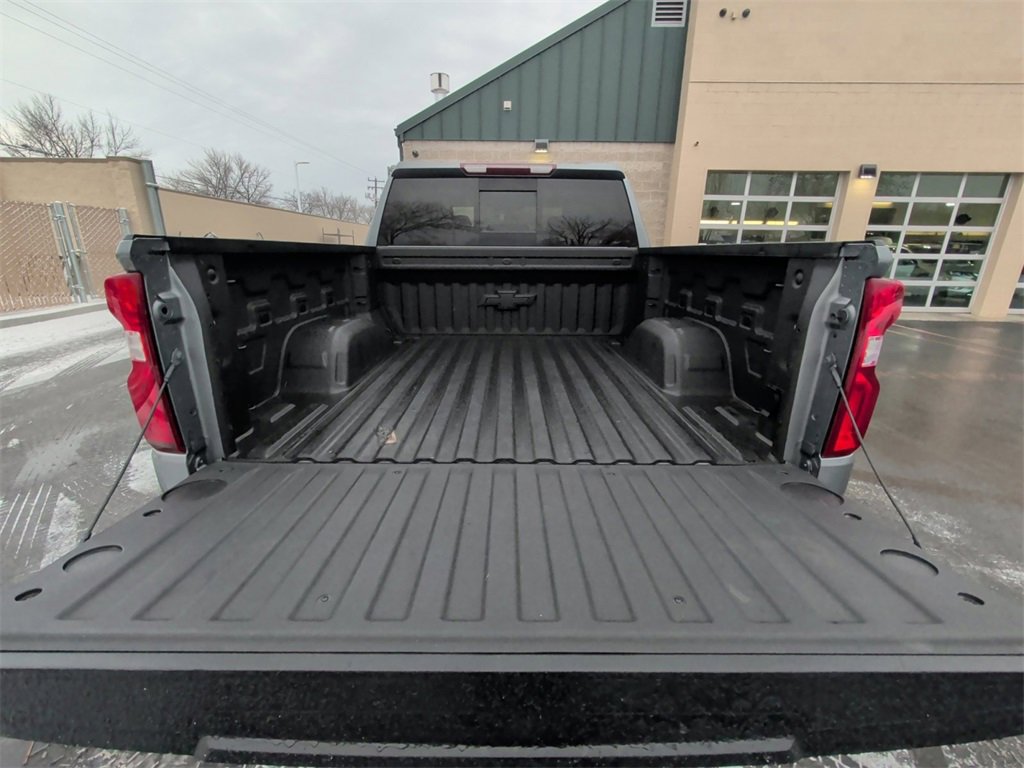 Used 2019 Chevrolet Silverado 1500 LT Trail Boss image 16