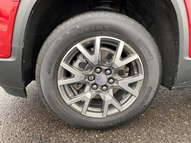 Certified 2023 GMC Acadia SLE w/ Driver Convenience Package image 23