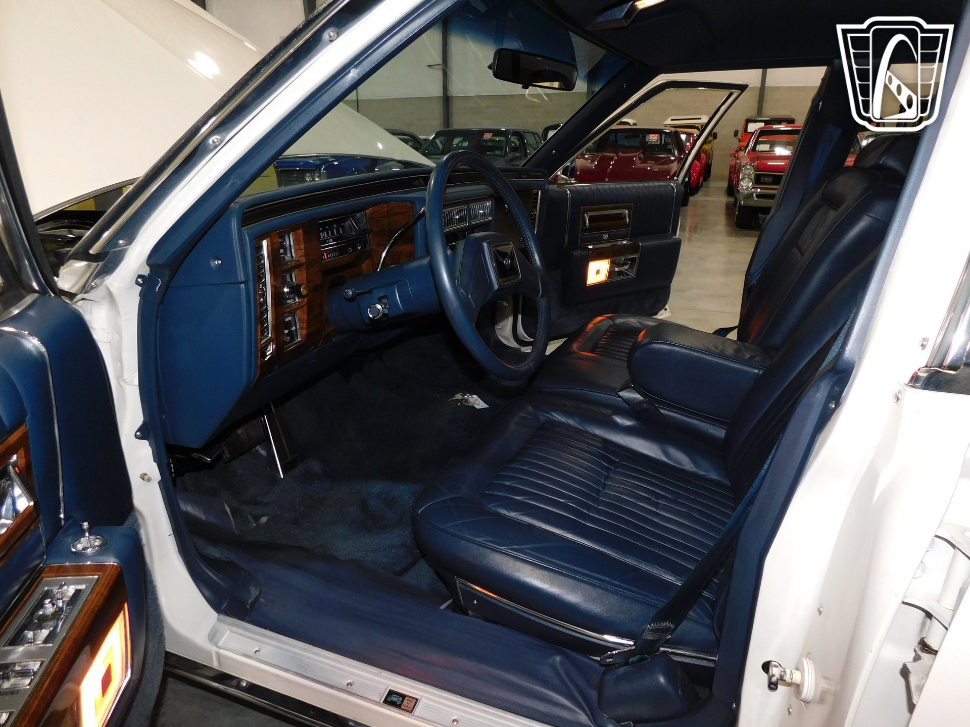 Used 1988 Cadillac Brougham image 9