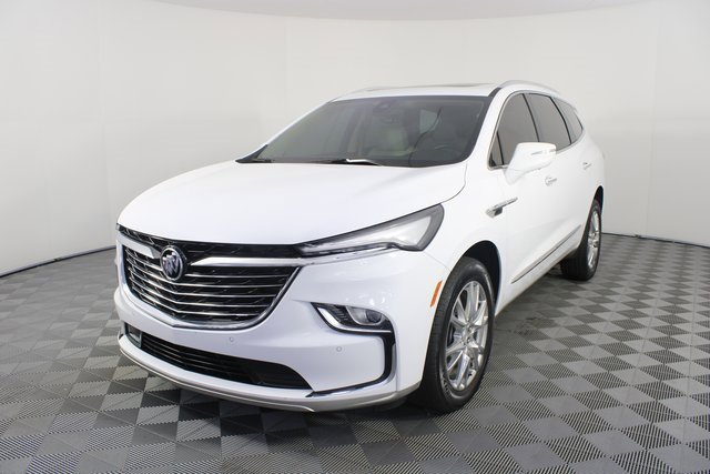 Used 2022 Buick Enclave Essence w/ Experience Buick Package image 26