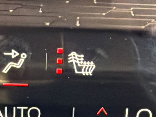 Used 2024 GMC Acadia Elevation w/ Luxury Package image 31