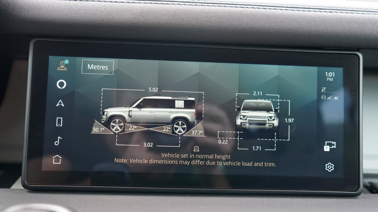 Used 2021 Land Rover Defender 110 X-Dynamic SE AWD/4WD image 81
