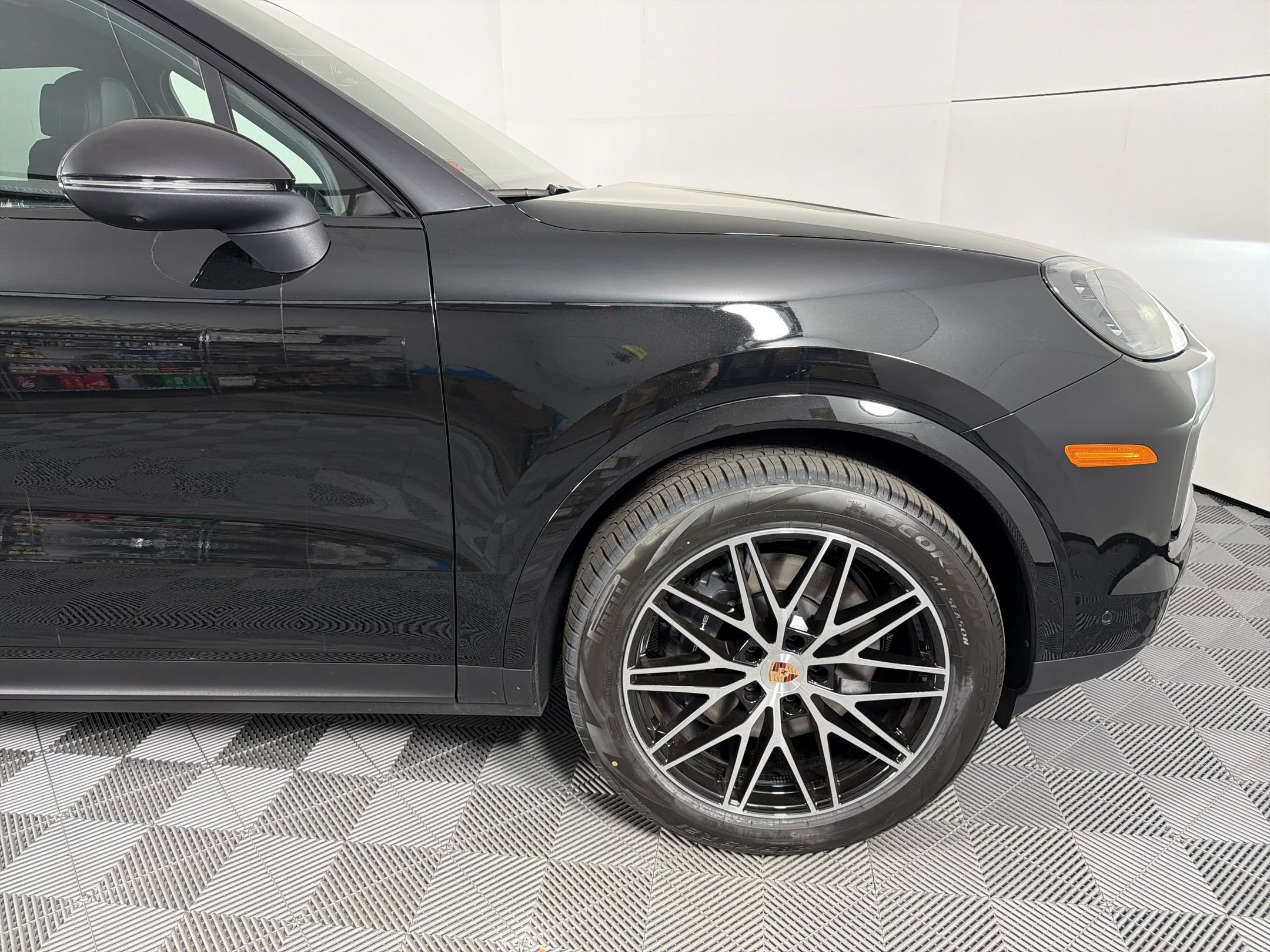 Used 2026 Porsche Cayenne AWD/4WD image 12
