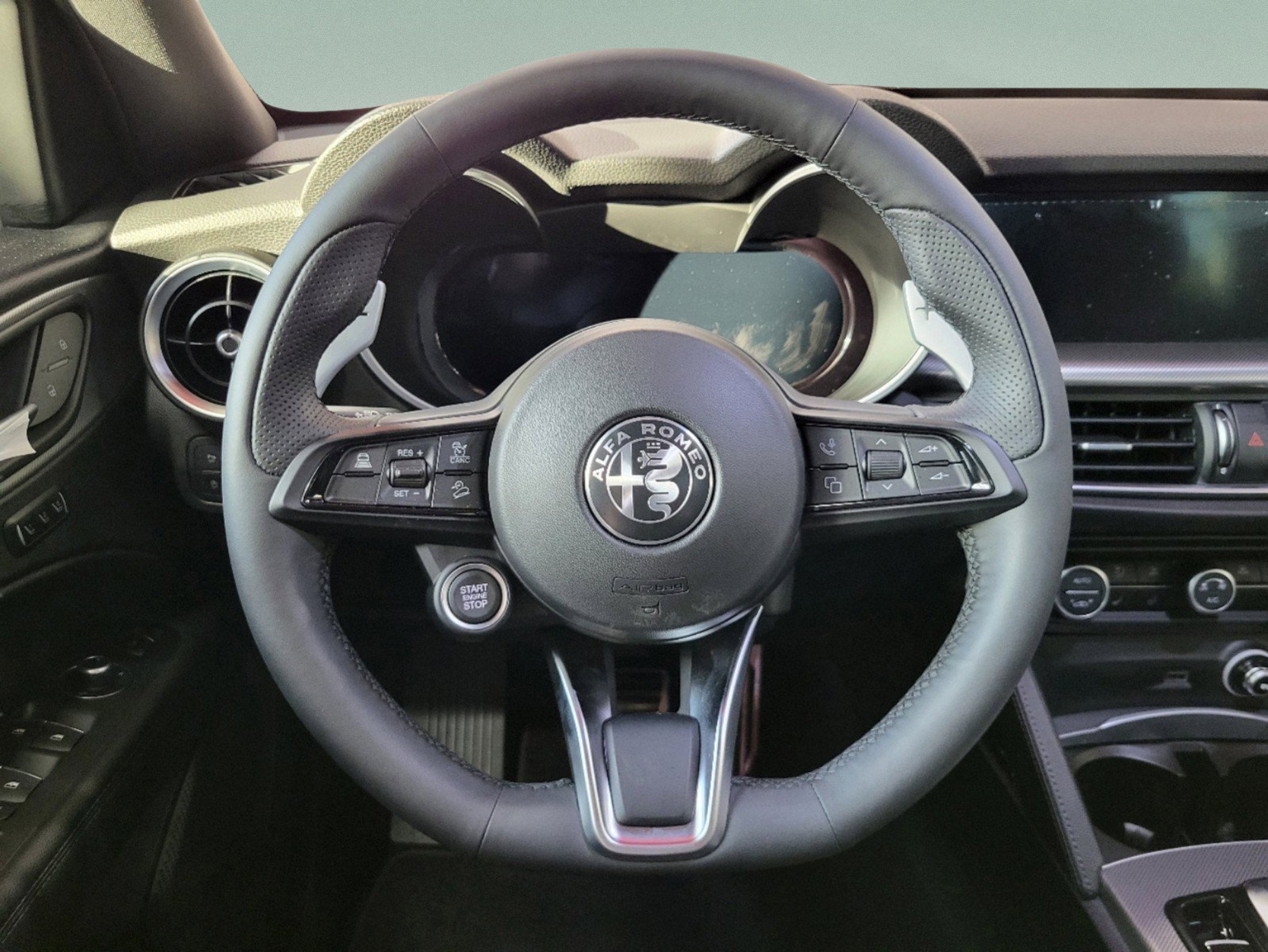 New 2025 Alfa Romeo Stelvio Sprint AWD/4WD image 30