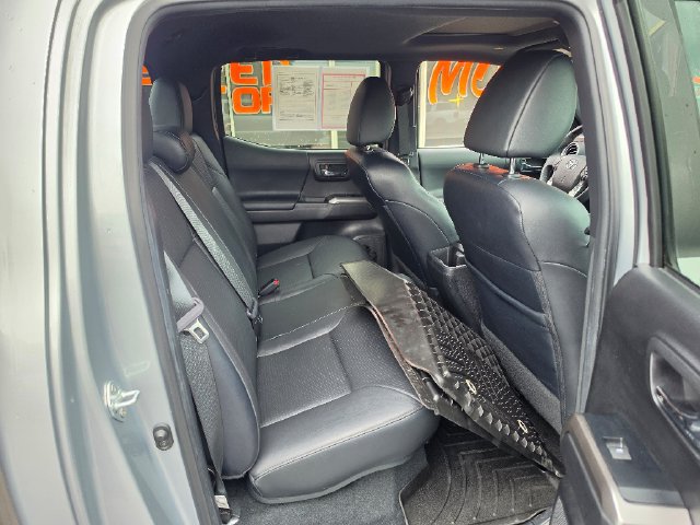 Used 2023 Toyota Tacoma Limited AWD/4WD image 14