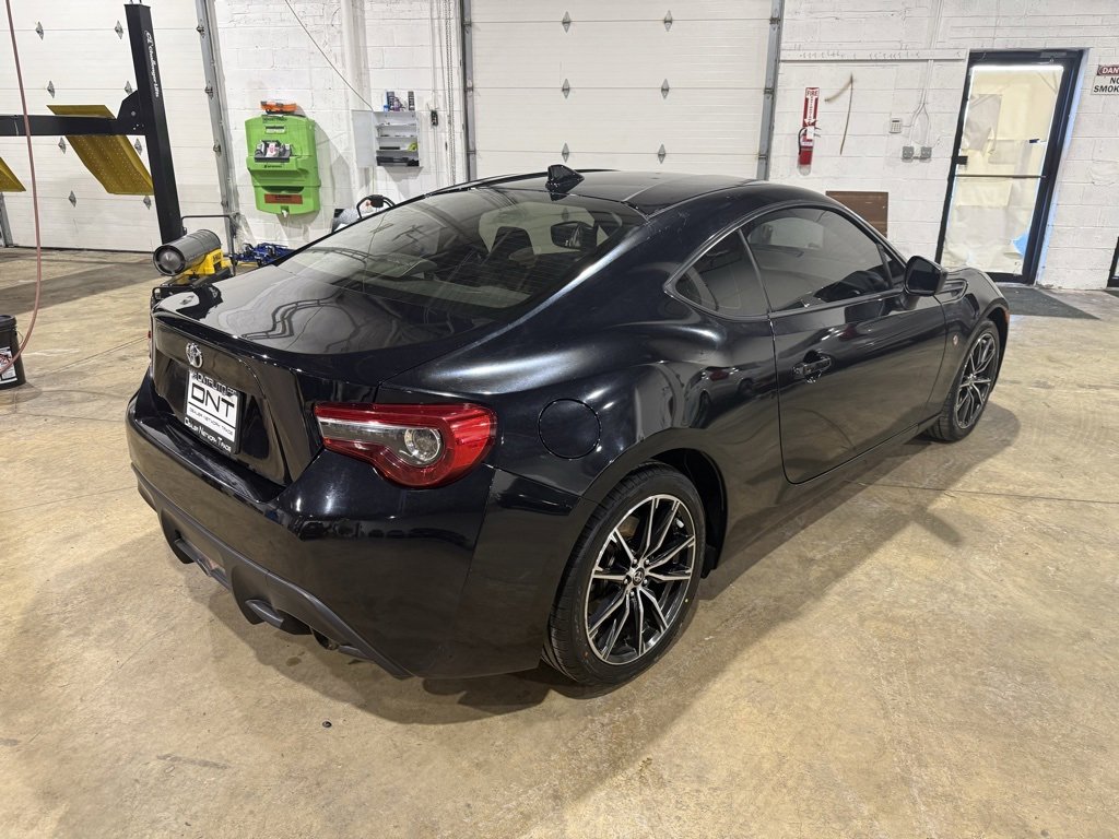 Used 2017 Toyota 86 image 6