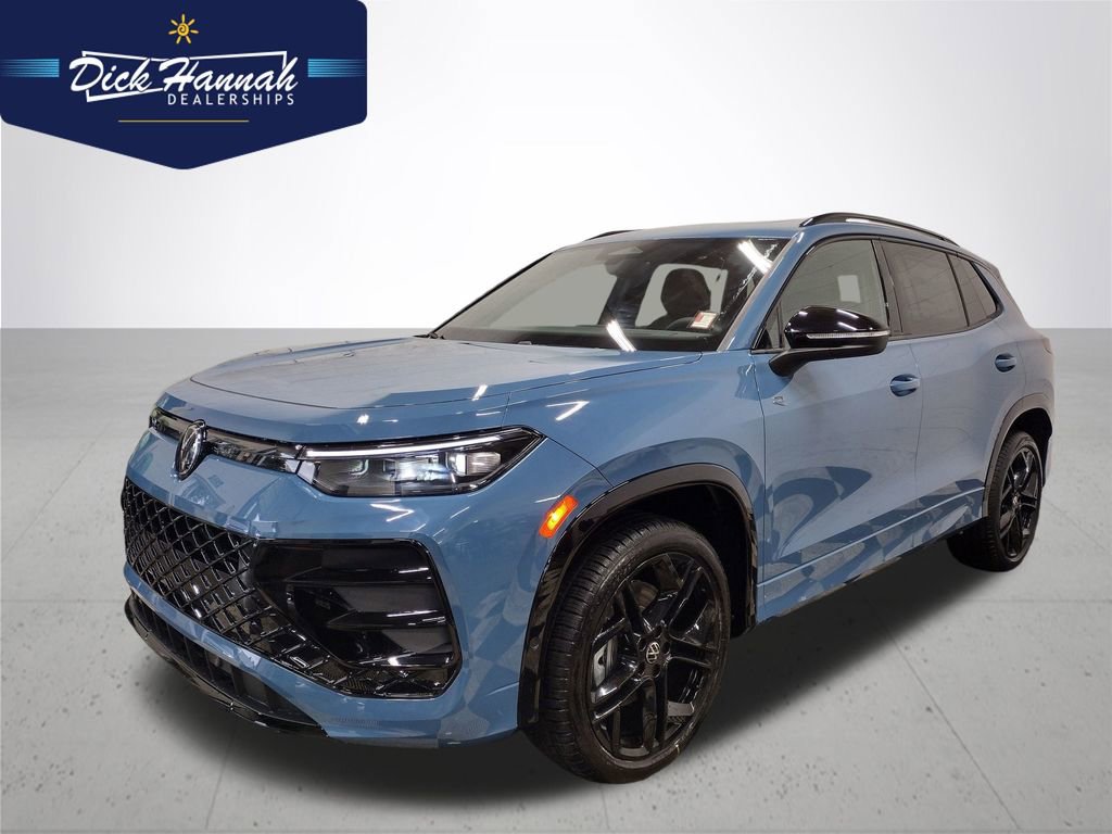 New 2025 Volkswagen Tiguan SE R-Line image 1