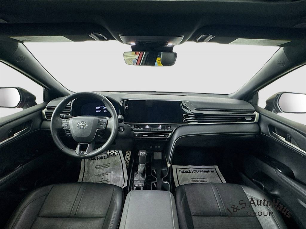 Used 2025 Toyota Camry XSE image 27
