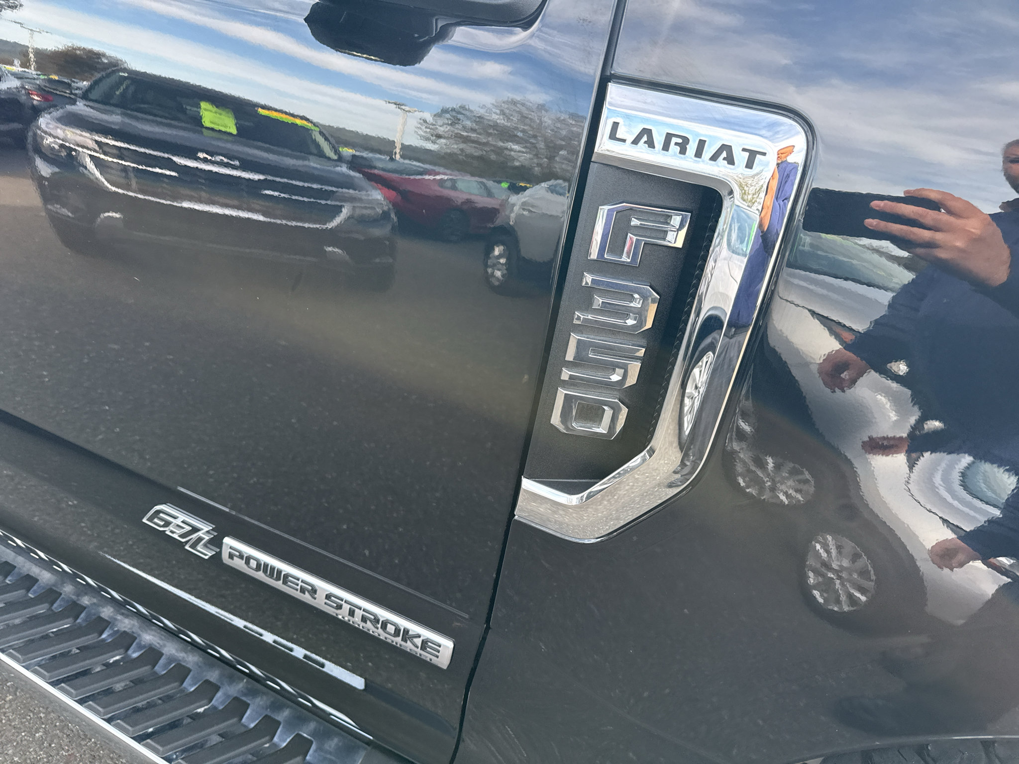 Used 2020 Ford F350 Lariat AWD/4WD image 4