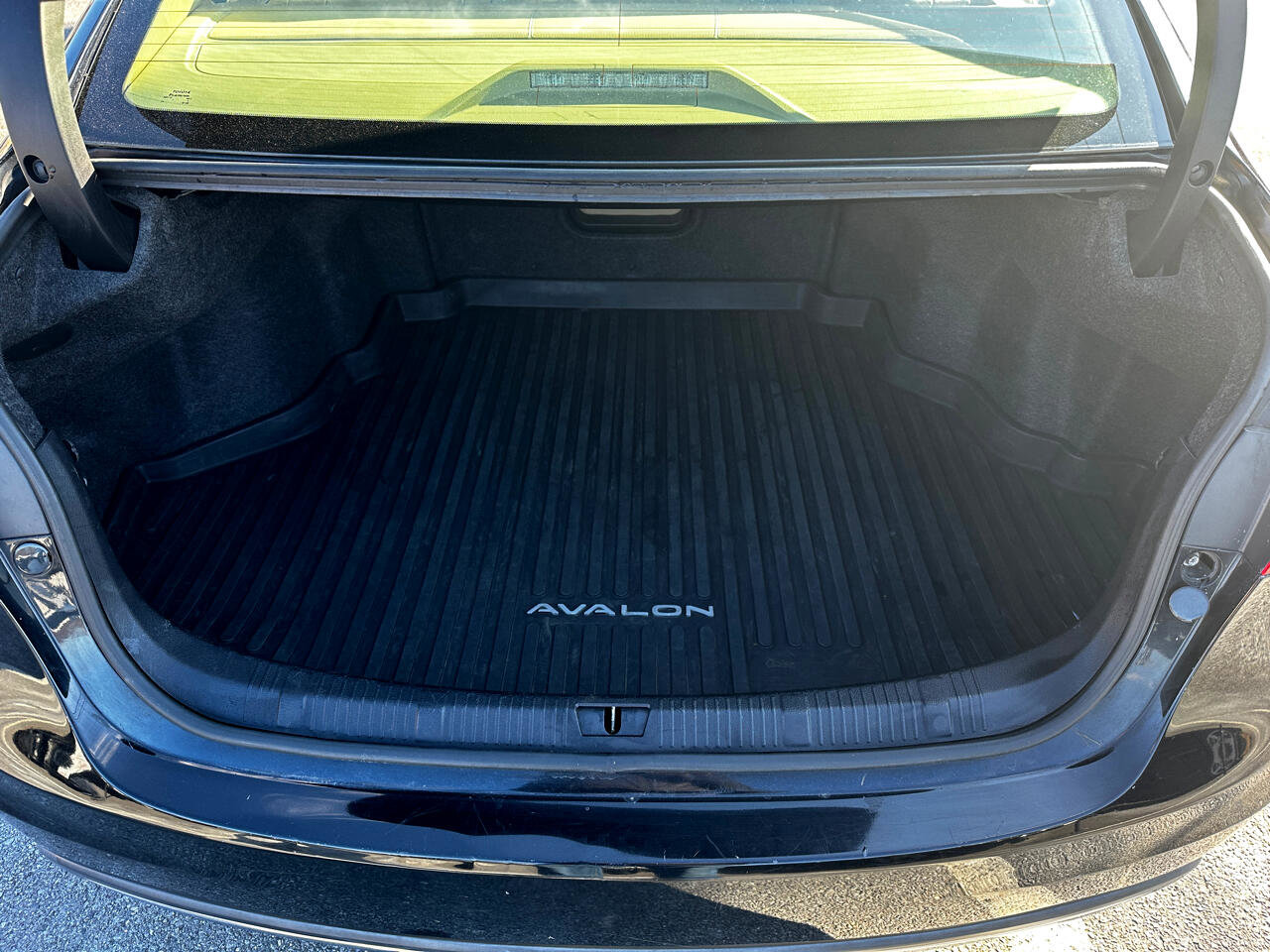 Used 2018 Toyota Avalon XLE image 20