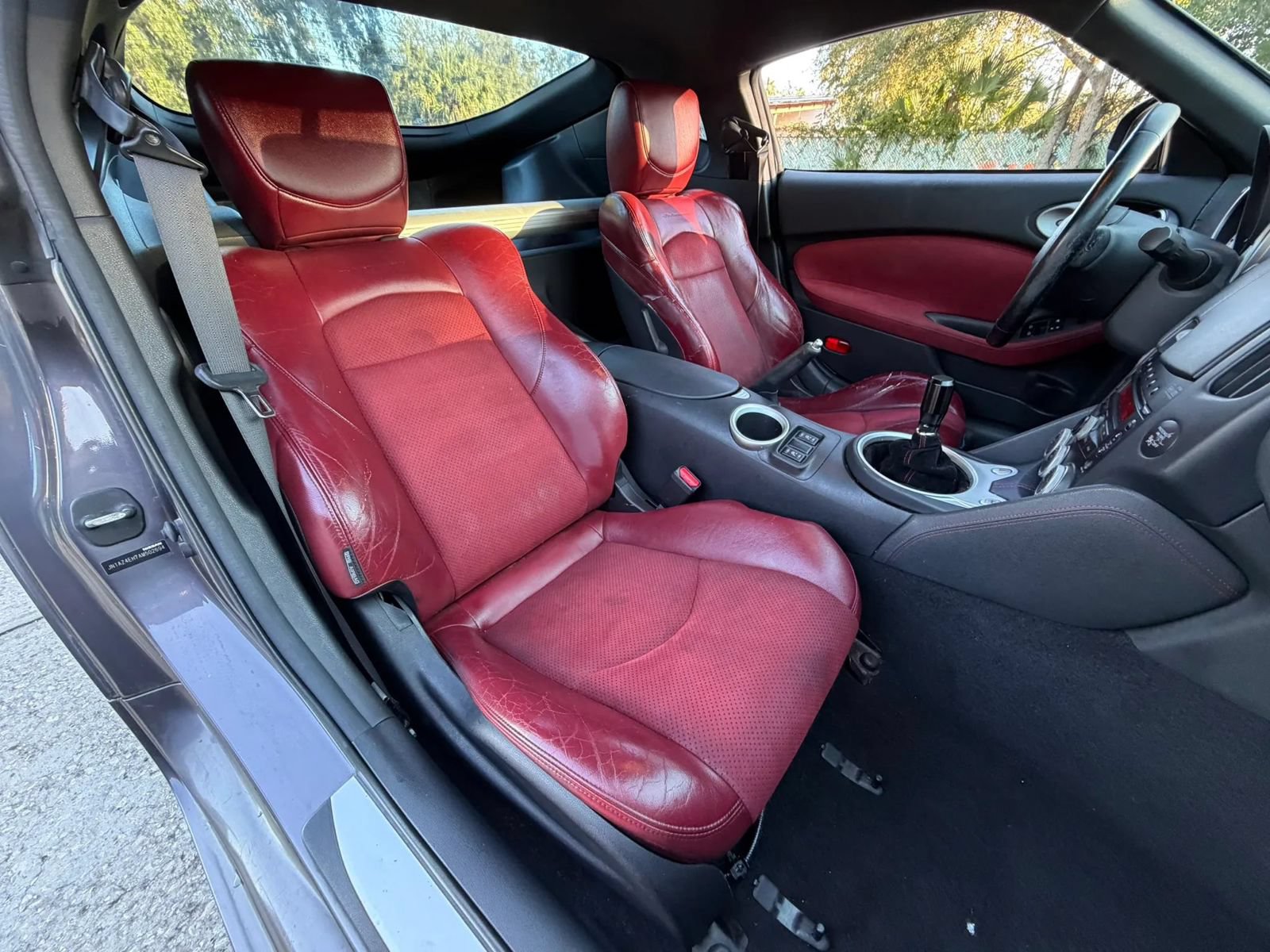 Used 2010 Nissan 370Z Touring w/ Sport Pkg RWD image 8