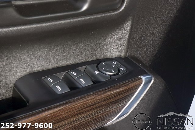 Used 2020 Chevrolet Silverado 1500 LT Trail Boss w/ Bed Protection Package image 14