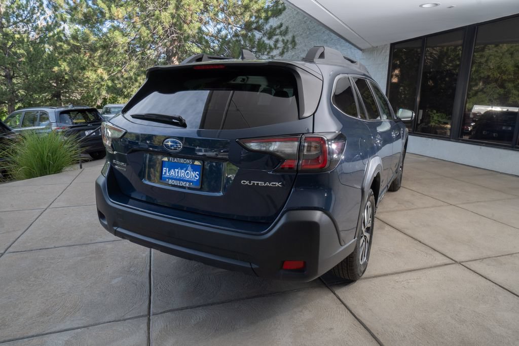 Certified 2025 Subaru Outback Premium AWD/4WD image 6