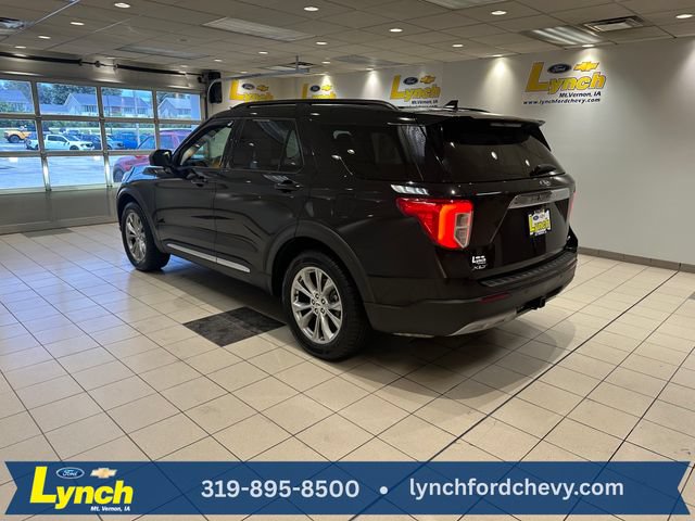 Used 2021 Ford Explorer XLT w/ Equipment Group 202A AWD/4WD image 26