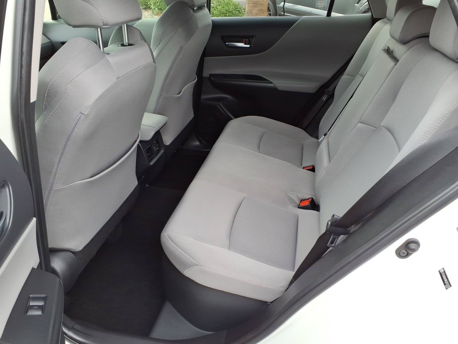 Certified 2021 Toyota Venza LE w/ Carpet Mat Package (TMS) AWD/4WD image 10
