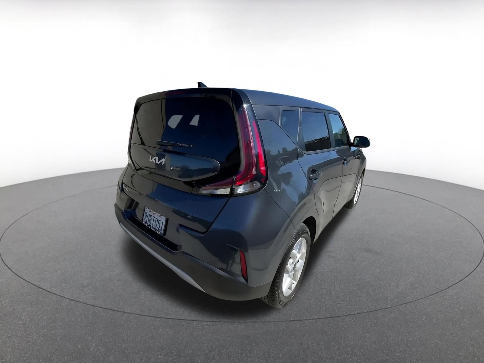 Used 2025 Kia Soul LX w/ LX Technology Package image 15