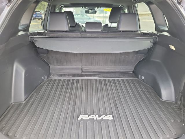 Used 2022 Toyota RAV4 XSE image 8