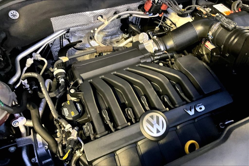 Used 2019 Volkswagen Atlas SEL R-Line FWD image 30