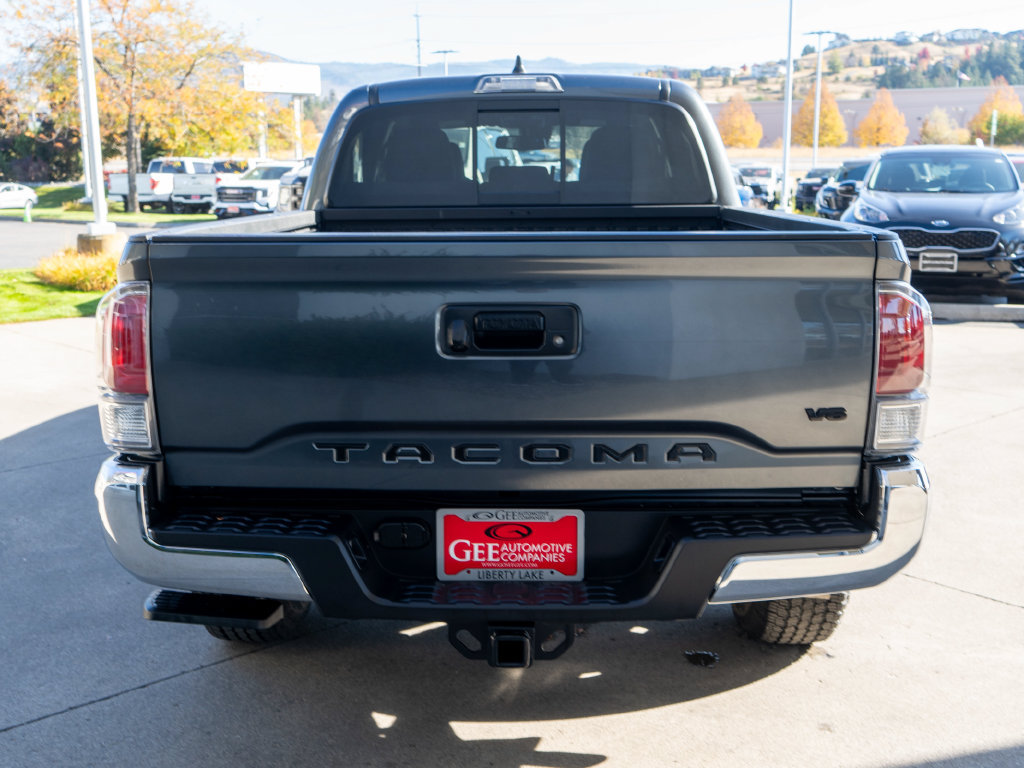 Used 2022 Toyota Tacoma TRD Off-Road AWD/4WD image 6