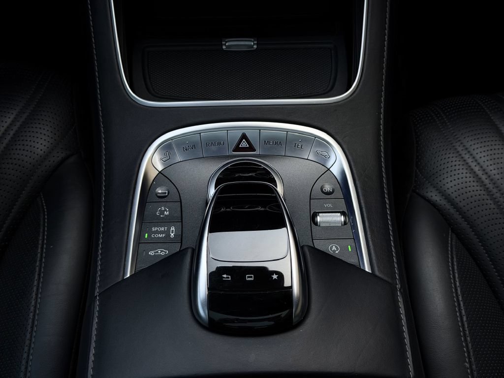Used 2015 Mercedes-Benz S 63 AMG 4MATIC Sedan image 34