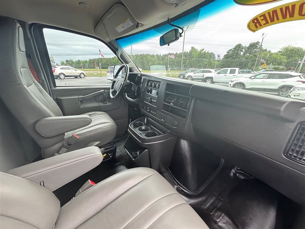 Used 2023 GMC Savana 2500 w/ Driver Convenience Package RWD image 22