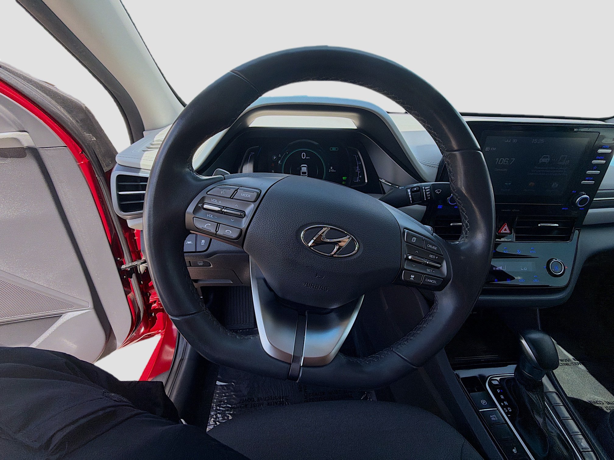Used 2020 Hyundai Ioniq SEL FWD image 8