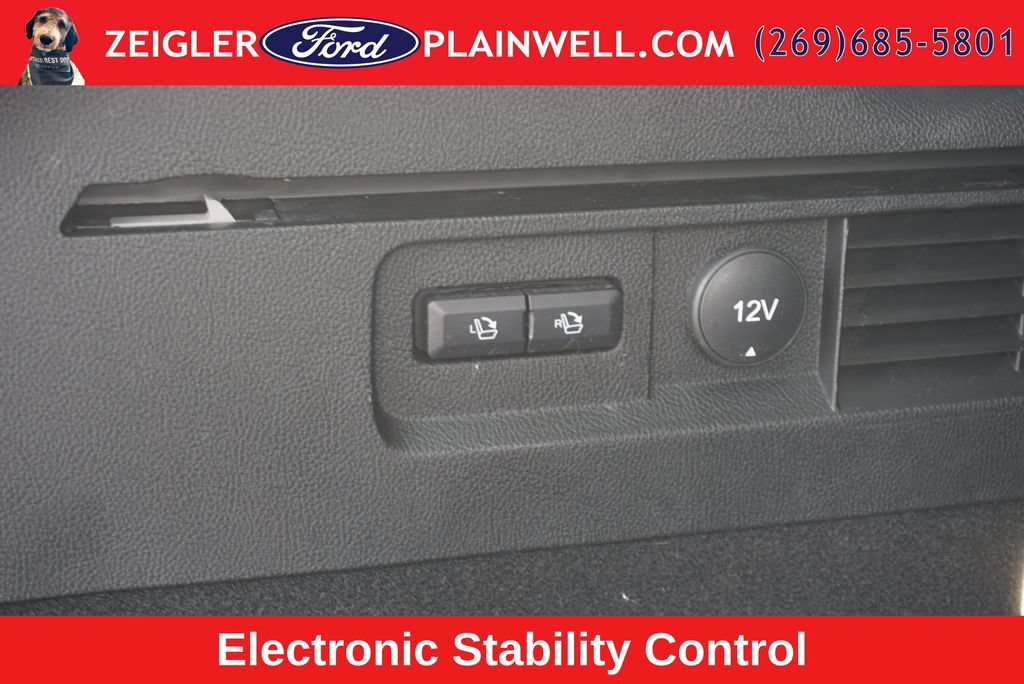 Used 2022 Lincoln Nautilus AWD w/ Premium Package image 12