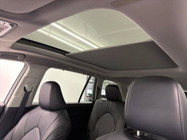 Certified 2026 Toyota Grand Highlander FWD image 25