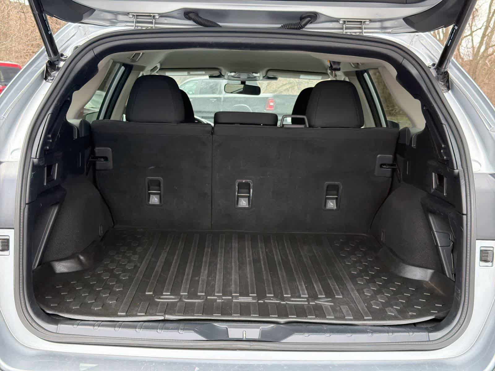 Certified 2023 Subaru Outback Premium image 34