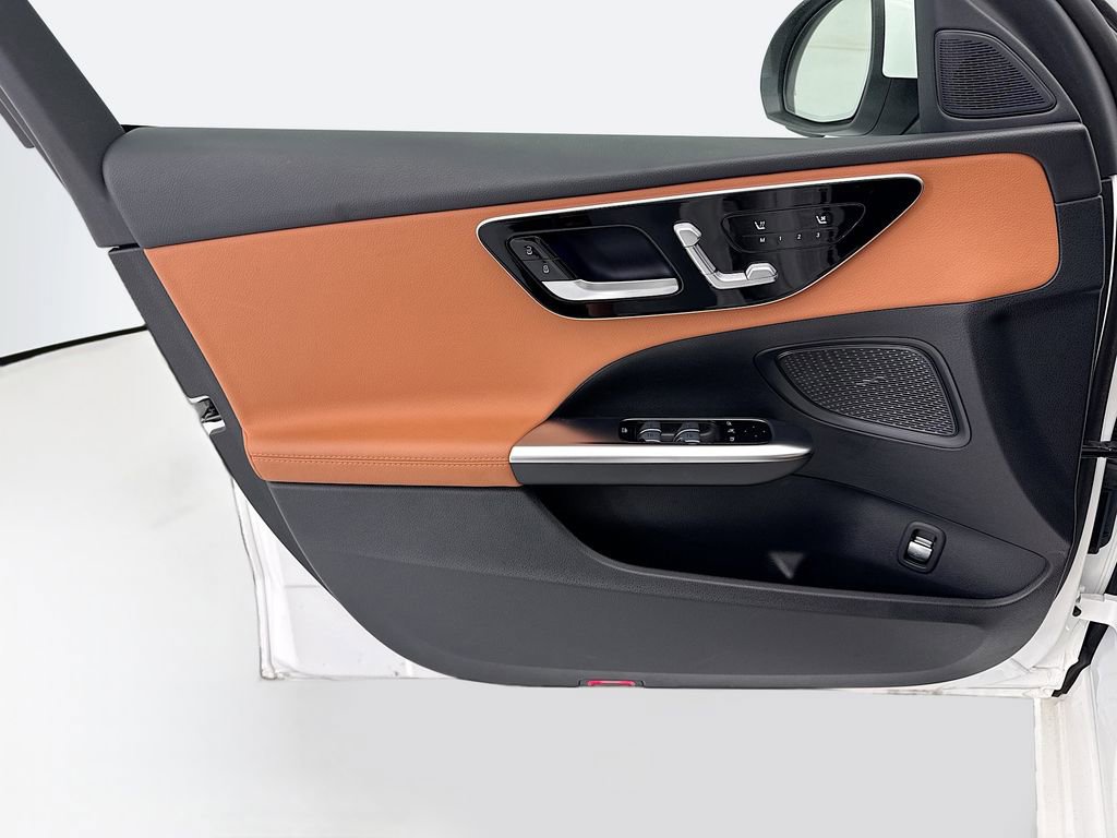 Used 2025 Mercedes-Benz C 300 Sedan image 22