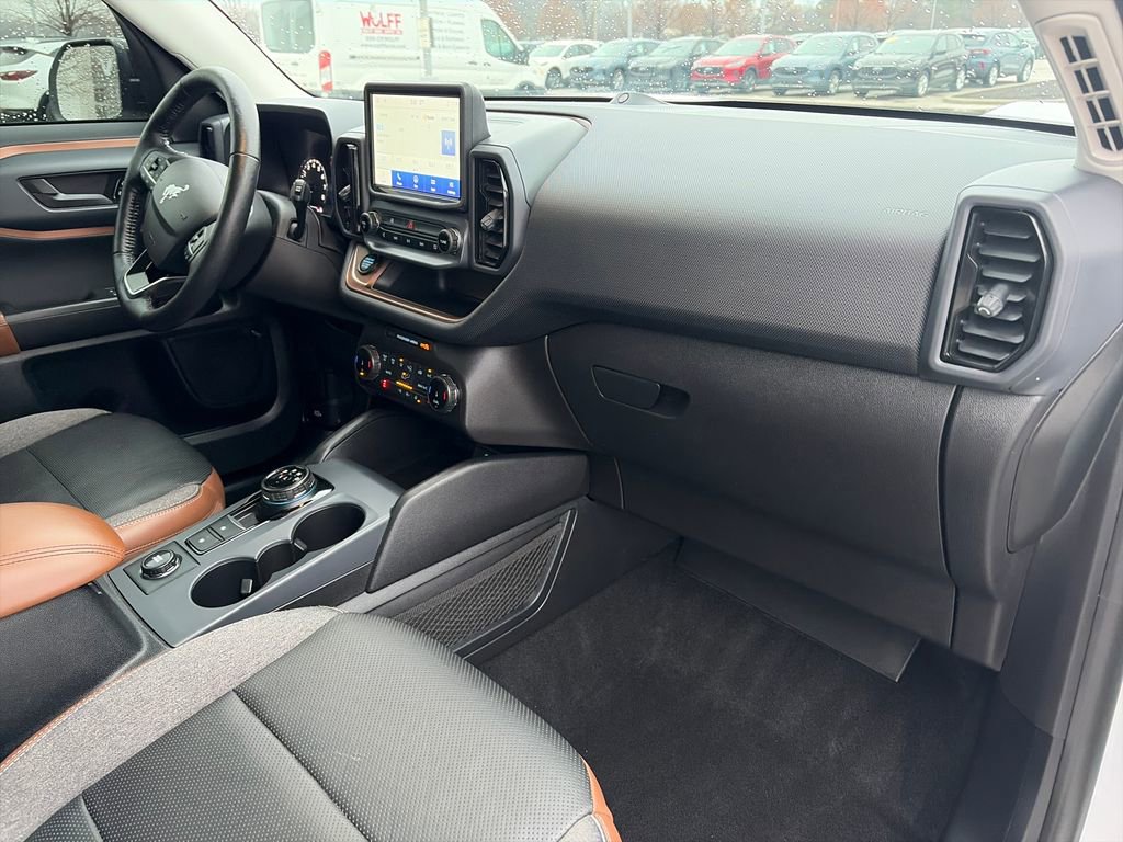 Used 2022 Ford Bronco Sport Outer Banks w/ Tech Package image 11