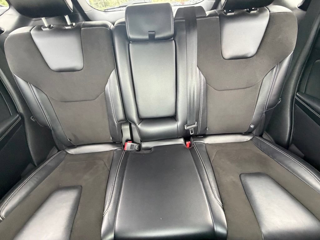 Used 2019 Ford Edge ST w/ Equipment Group 401A AWD/4WD image 14