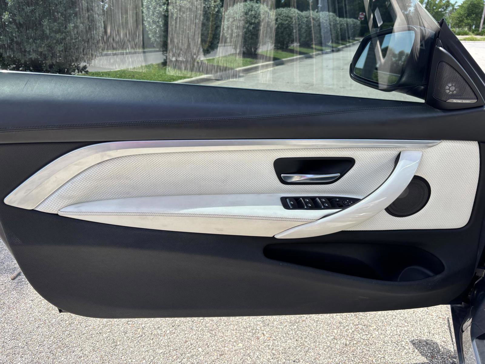 Used 2018 BMW 440i Convertible w/ Executive Package RWD image 29