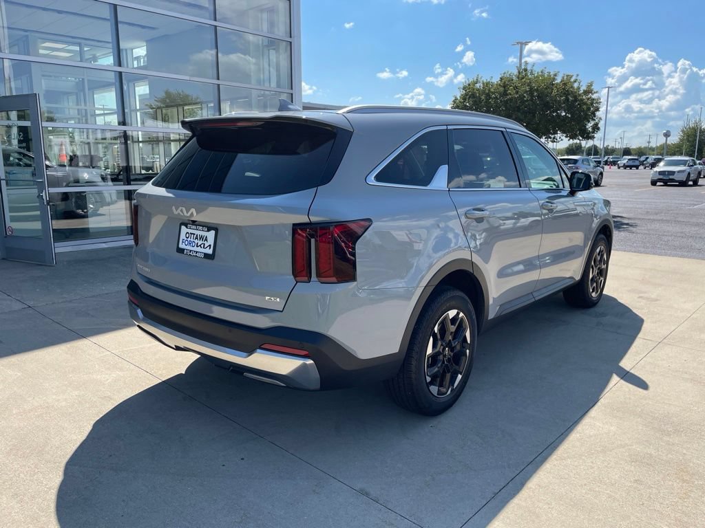 Used 2024 Kia Sorento S w/ Panoramic Sunroof Package AWD/4WD image 5