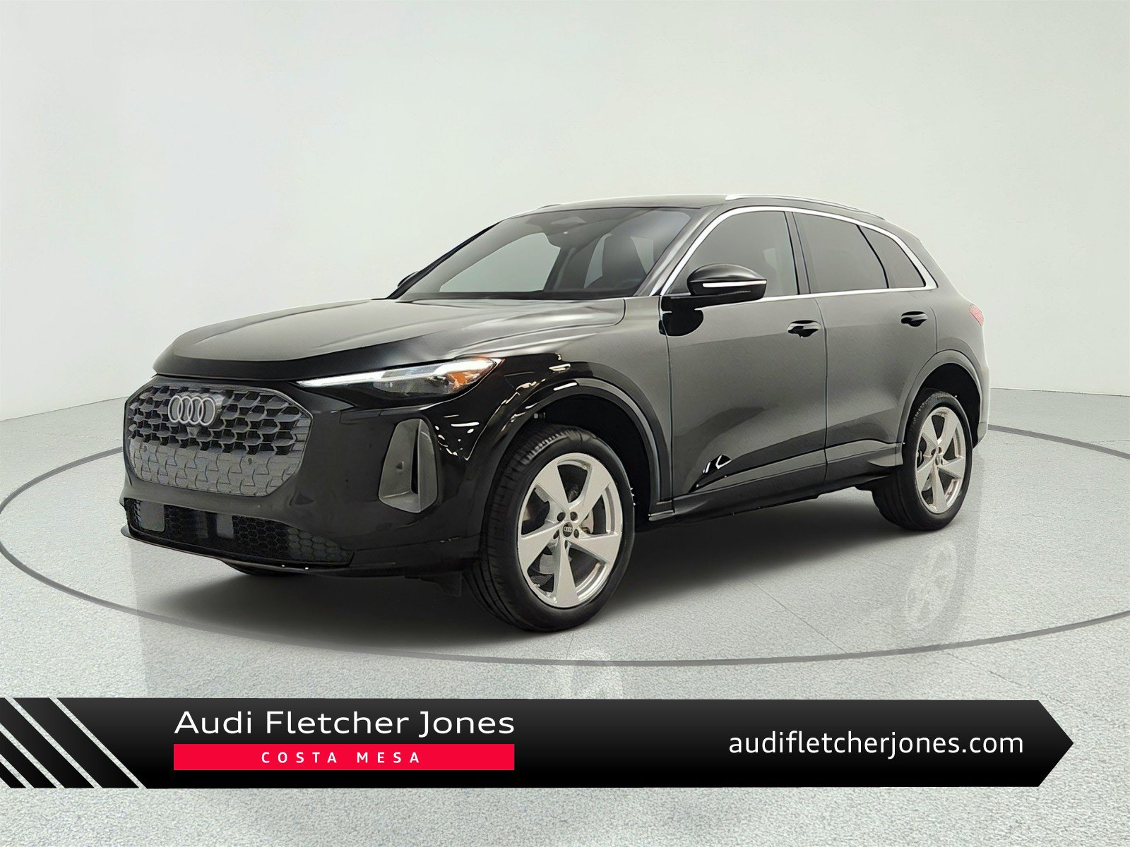 Used 2025 Audi Q5 Premium Plus w/ Premium Plus AWD/4WD image 1