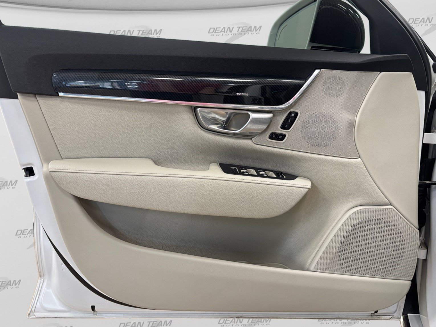 Used 2018 Volvo S90 T6 Momentum w/ Convenience Package AWD/4WD image 13
