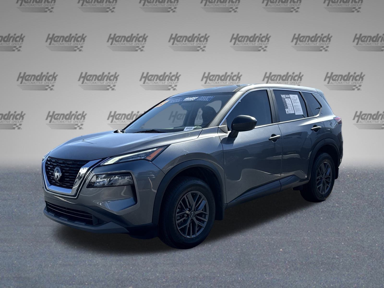 Used 2023 Nissan Rogue S image 5